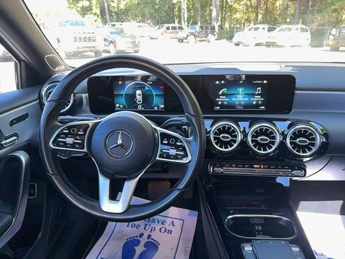 Used 2021 Mercedes-Benz A 220 image 15