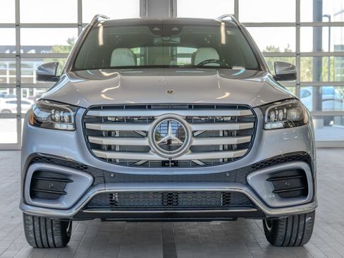 New 2026 Mercedes-Benz GLS 580 4MATIC image 11