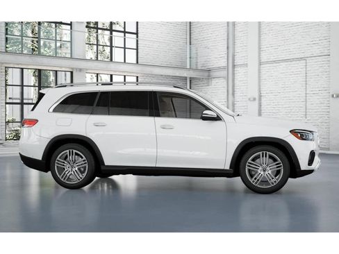 New 2026 Mercedes-Benz GLS 450 4MATIC image 14