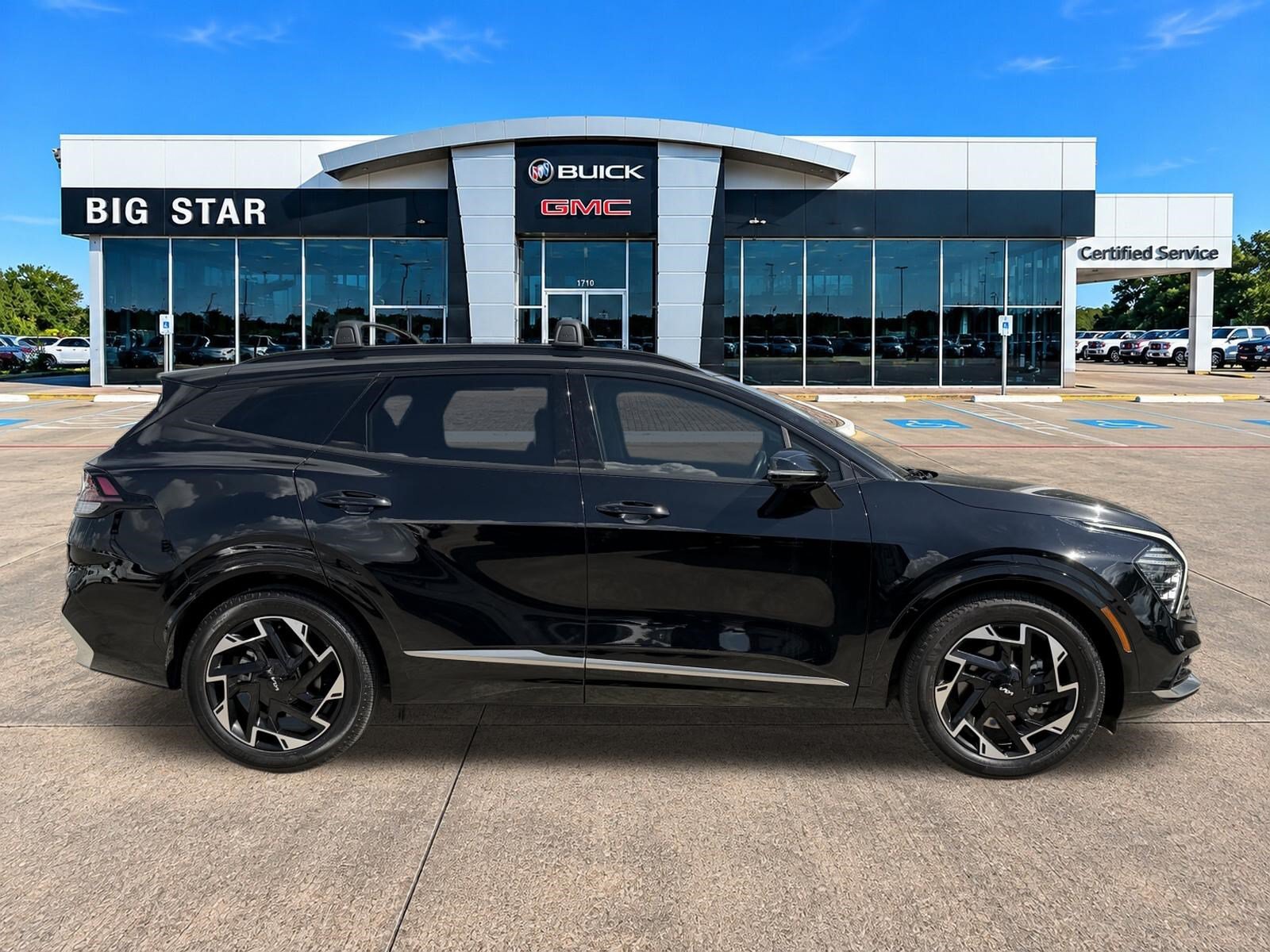 Used 2023 Kia Sportage SX FWD image 3