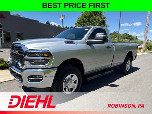 New 2026 RAM 2500 Tradesman AWD/4WD image 3