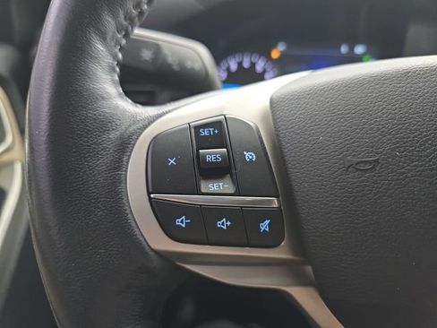 Used 2021 Ford Explorer XLT RWD image 33