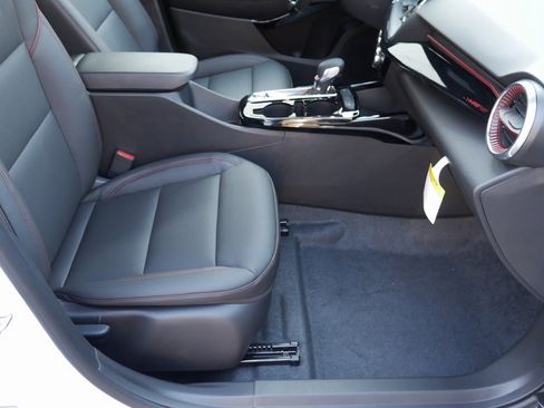 New 2026 Chevrolet Trax RS image 21