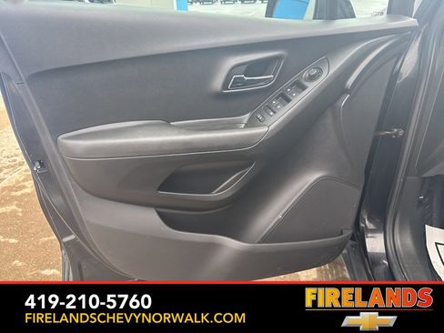 Certified 2019 Chevrolet Trax LS w/ LPO, Protection Package image 14