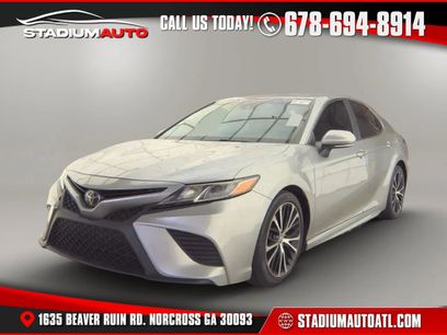 Used 2020 Toyota Camry SE w/ Convenience Package