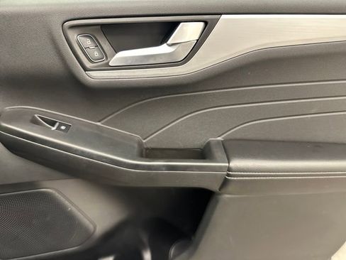 Certified 2025 Ford Escape Platinum image 12