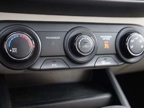 Certified 2023 Kia Forte LXS w/ LXS Technology Package image 25