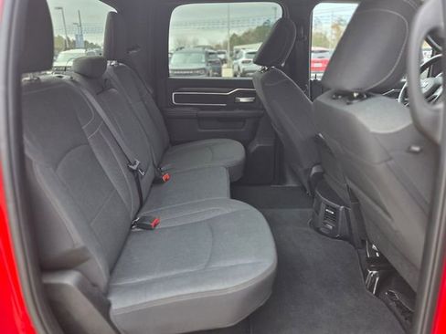 Used 2024 RAM 2500 Big Horn w/ Sport Appearance Package image 19