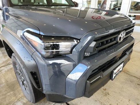 New 2026 Toyota 4Runner SR5 image 8