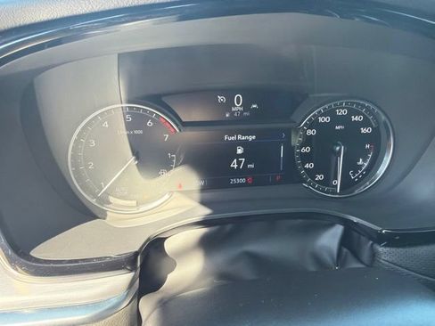 Used 2025 Cadillac XT5 Luxury FWD image 12