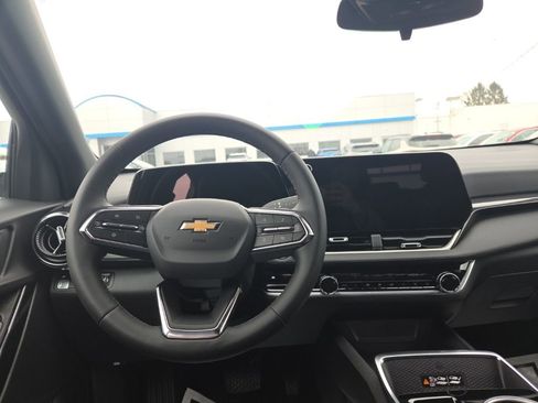 New 2026 Chevrolet Equinox LT w/ Convenience Package II image 11