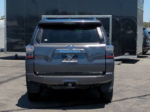 Used 2020 Toyota 4Runner SR5 Premium AWD/4WD image 7