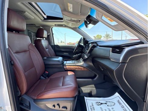 Used 2019 Chevrolet Suburban Premier w/ Premier Plus Edition AWD/4WD image 35