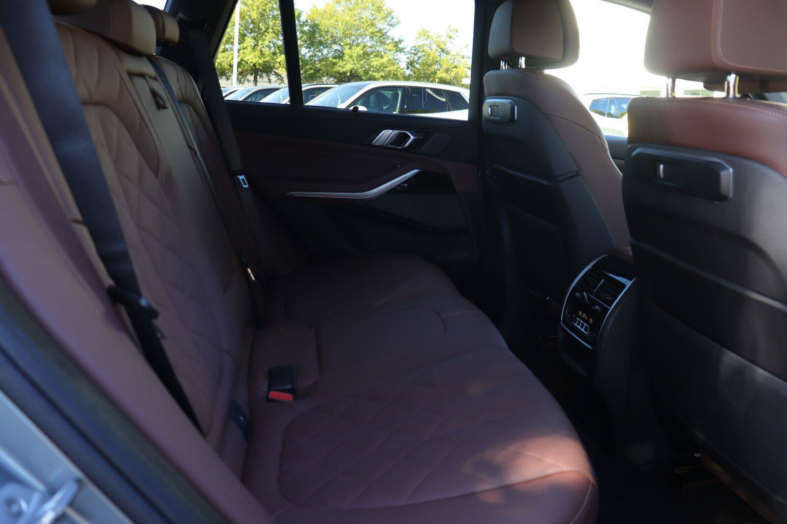 Used 2026 BMW X5 sDrive40i w/ Climate Comfort Package RWD image 21
