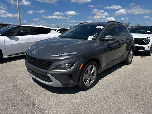 Used 2023 Hyundai Kona SEL image 3