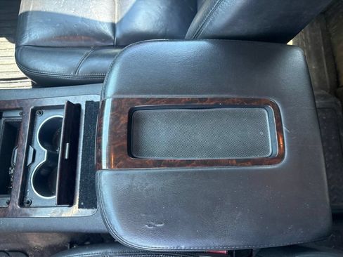 Used 2008 GMC Yukon Denali AWD/4WD image 16