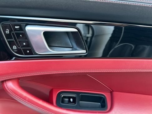 Used 2019 Porsche Panamera 4 AWD/4WD image 20