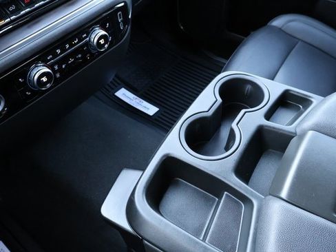 Used 2024 GMC Sierra 1500 SLT image 35