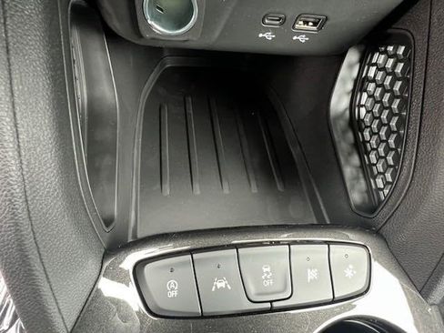 Used 2025 Chevrolet TrailBlazer RS w/ Driver Confidence Package image 15