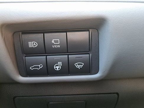 Certified 2021 Toyota Highlander Platinum image 28