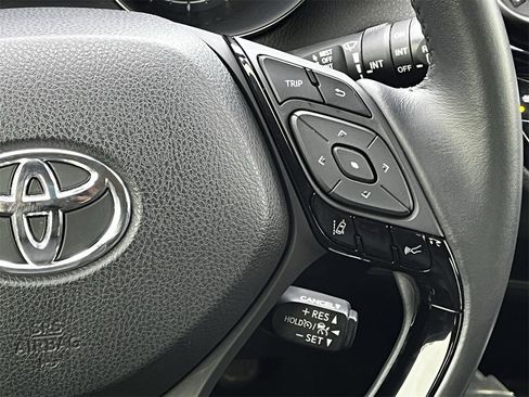 Used 2021 Toyota C-HR Limited image 14