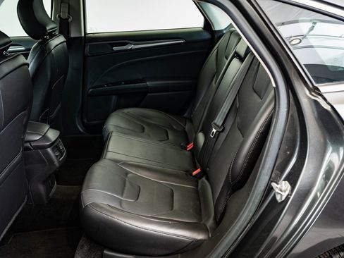 Used 2015 Ford Fusion Titanium image 34