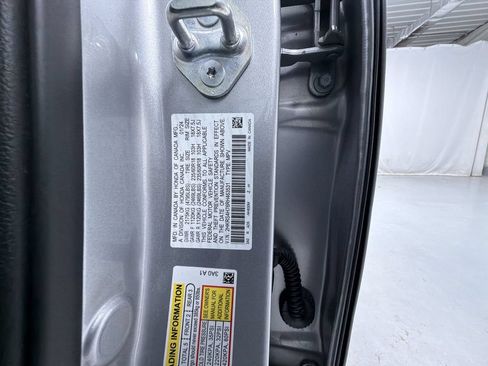 Used 2024 Honda CR-V EX-L image 17