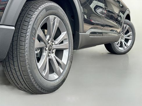New 2026 Ford Explorer Active AWD/4WD image 15