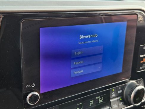 Certified 2024 Toyota Highlander XLE image 19