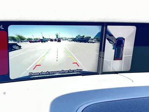 New 2025 Lincoln Nautilus Premier w/ Equipment Group 102A image 19