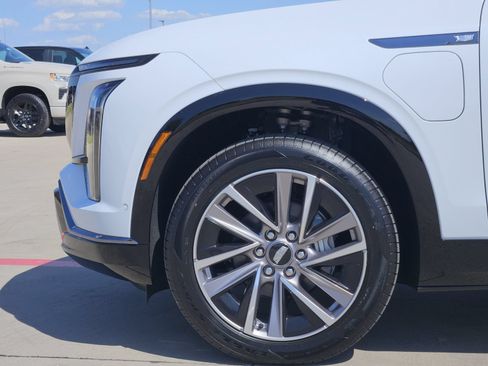 New 2027 Cadillac Vistiq Sport AWD/4WD image 11