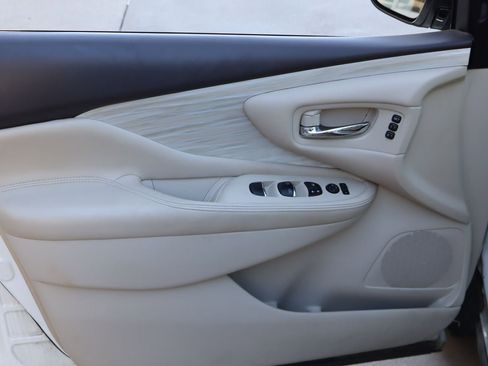 Used 2018 Nissan Murano SL w/ Moonroof Package FWD image 20