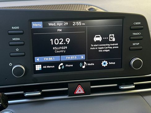 New 2026 Hyundai Elantra Sport FWD image 22