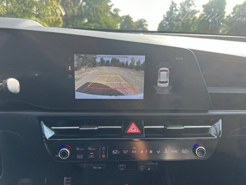 Used 2023 Kia Niro Wave FWD image 30