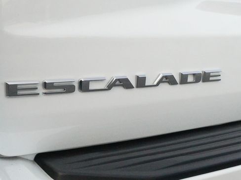 Used 2023 Cadillac Escalade V AWD/4WD image 44