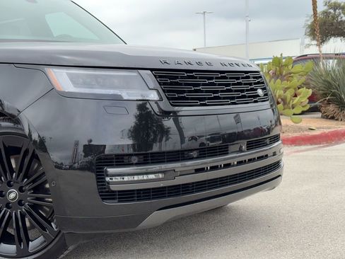 Used 2025 Land Rover Range Rover Long Wheelbase Autobiography AWD/4WD image 3