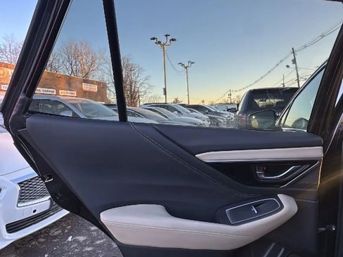 Used 2021 Subaru Outback Limited w/ Popular Package #2 image 11