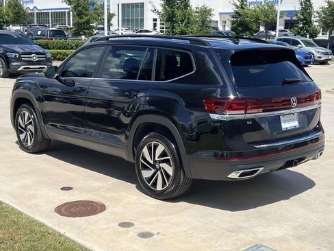 New 2026 Volkswagen Atlas SE FWD image 9