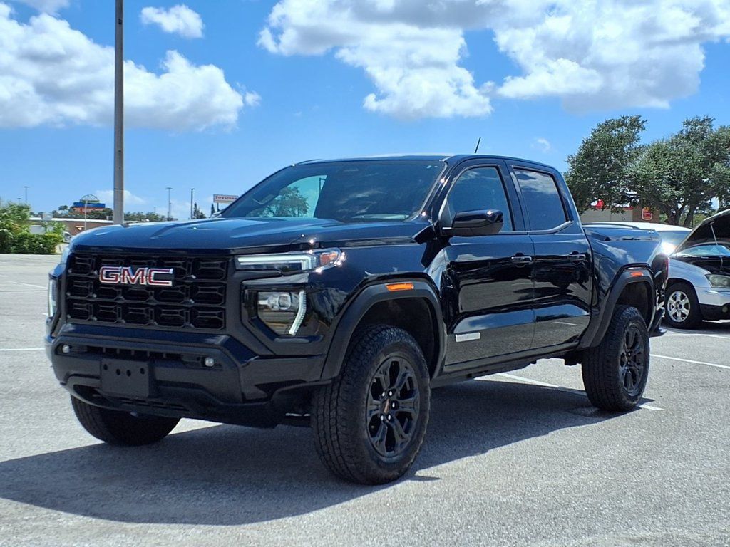 Used 2025 GMC Canyon Elevation w/ Convenience Package AWD/4WD image 3