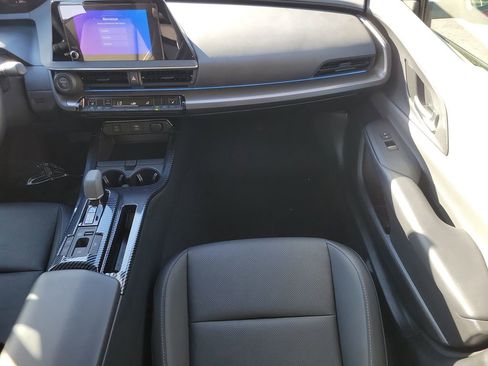 Used 2025 Toyota Prius XLE image 13