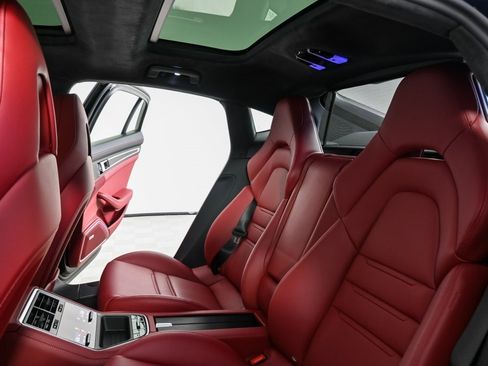 Certified 2023 Porsche Panamera GTS image 22