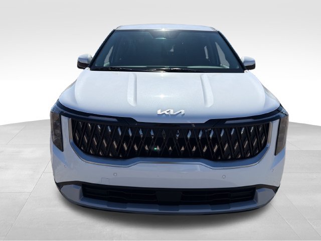 New 2027 Kia Carnival LX FWD image 2