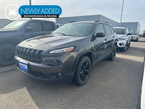 Used 2018 Jeep Cherokee Limited w/ High Altitude Package AWD/4WD image 1