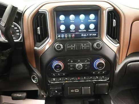 Used 2022 Chevrolet Silverado 2500 High Country w/ Z71 Off-Road Package AWD/4WD image 10