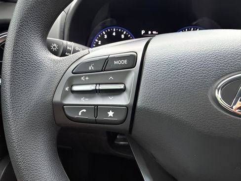 Used 2023 Hyundai Kona SEL image 12