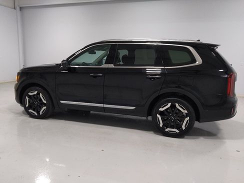 Used 2024 Kia Telluride S AWD/4WD image 3