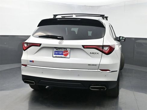 Used 2024 Acura MDX SH-AWD w/ Technology Package image 48