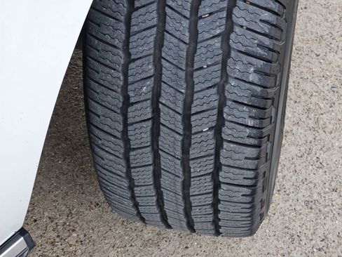 Used 2021 Ford Expedition Limited image 13