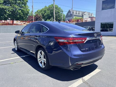 Used 2017 Toyota Avalon Limited w/ Carpet Mat Package FWD image 7