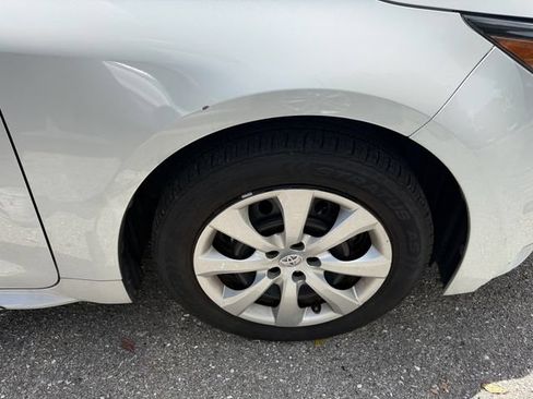 Used 2025 Toyota Corolla LE FWD image 15
